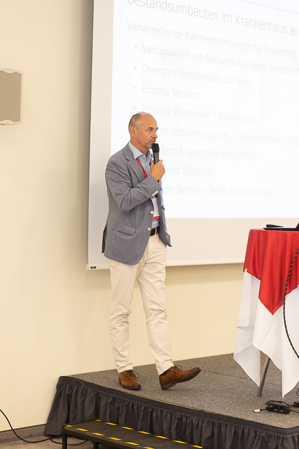 CEO at imh cleanroom conference